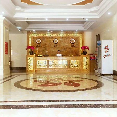 Longhui Business Hotel Хойчжоу Екстер'єр фото