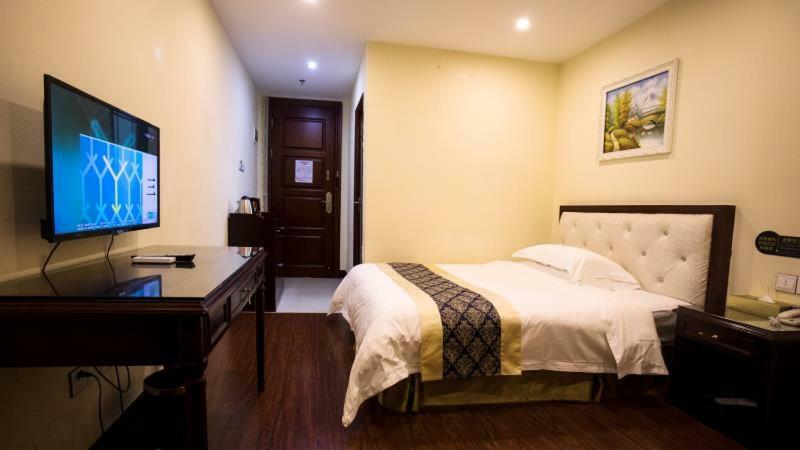 Longhui Business Hotel Хойчжоу Екстер'єр фото
