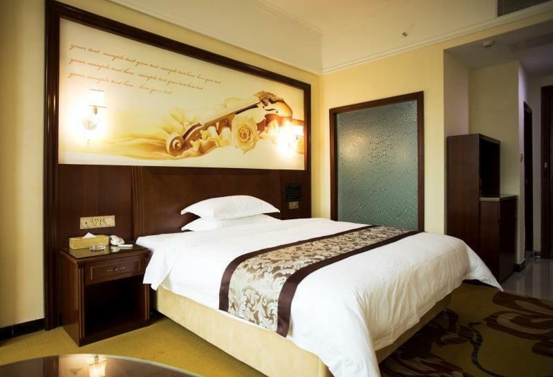 Longhui Business Hotel Хойчжоу Екстер'єр фото